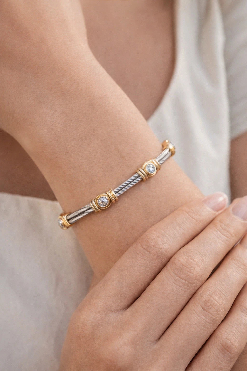 Vintage Estate 14K Two Tone Gold Diamond Station Bracelet