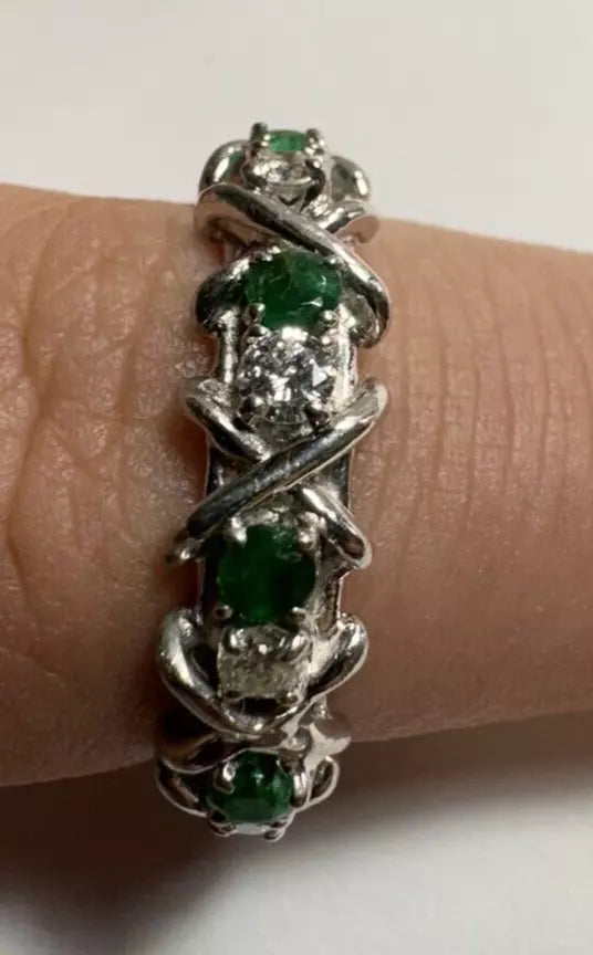Vintage Estate 14k White Gold Diamond and Emerald Ring