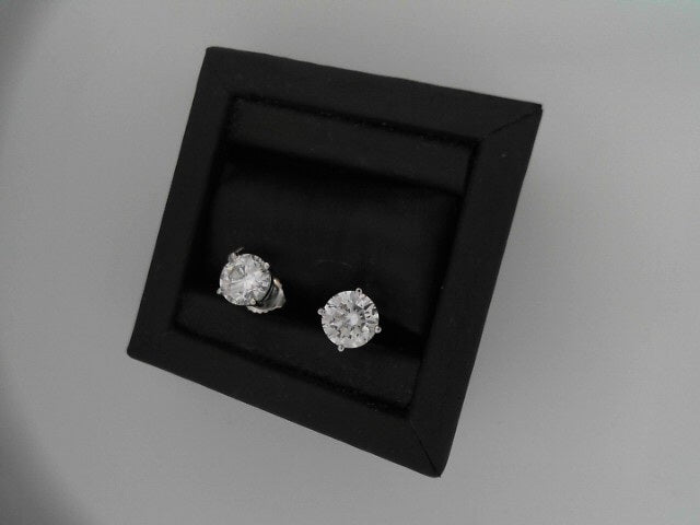 14k earrrings &amp; diamond