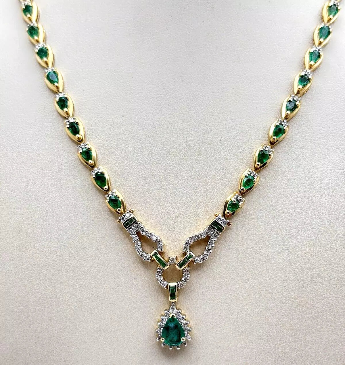 Vintage Estate 14k Gold Fine Precious Emerald And Diamond Toggle Necklace 1.00ct