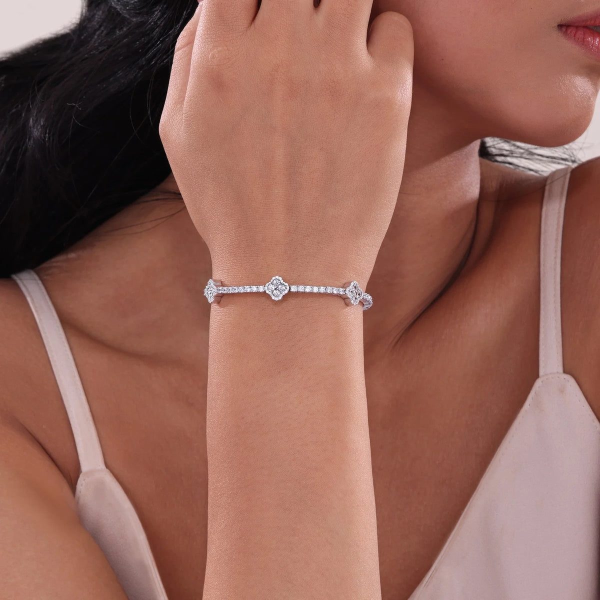 3.7 CTW Station Flexible Tennis Bracelet