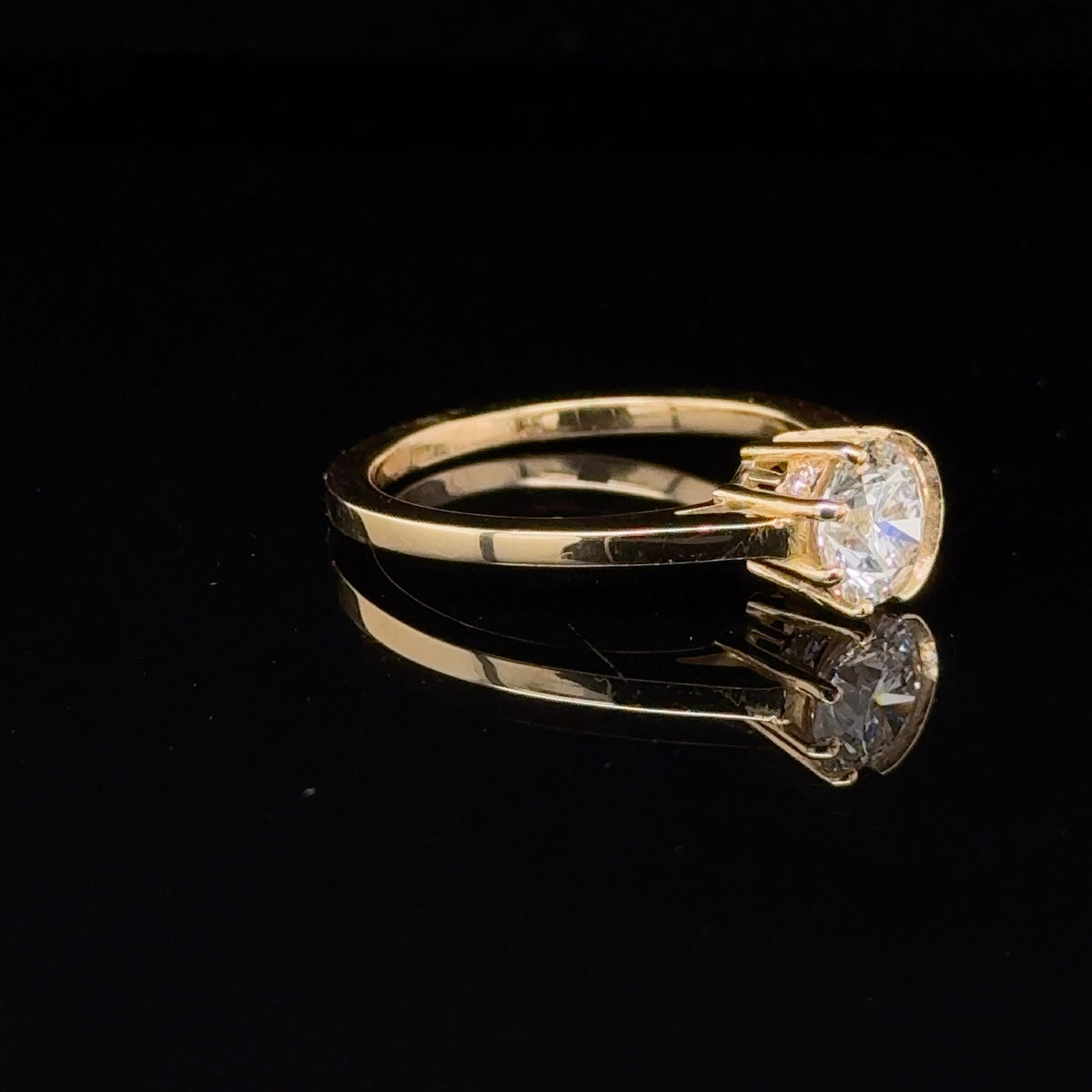 18K Yellow Gold Diamond Engagement Ring