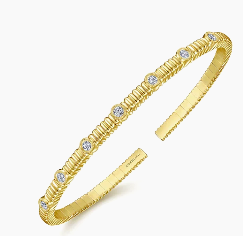 Demure - 14K Yellow Gold Diamond Bangle
