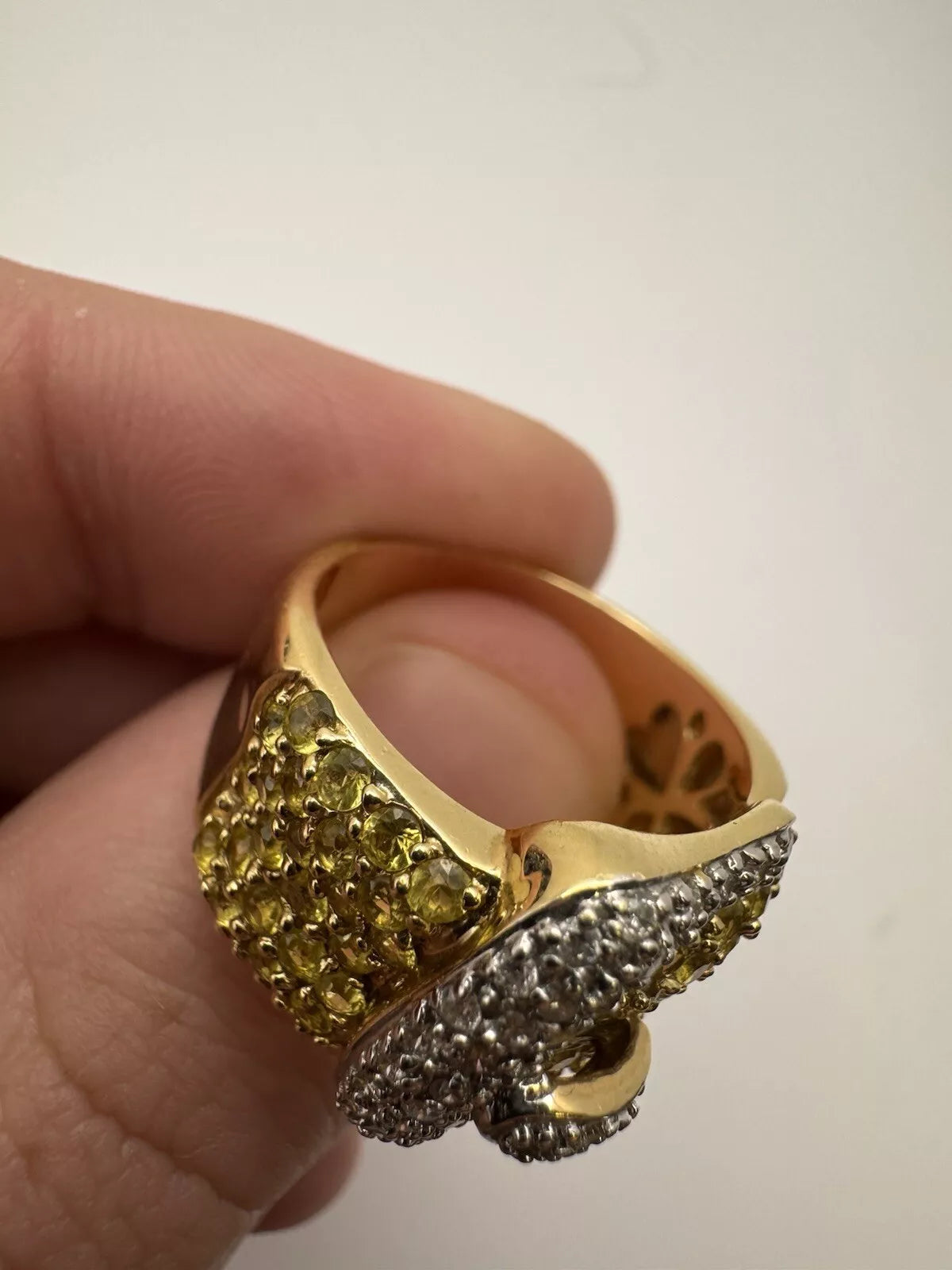 14k Yellow Gold Belt Ring With .40cts Yellow Sapphire And 2cts Diamonds Size 7