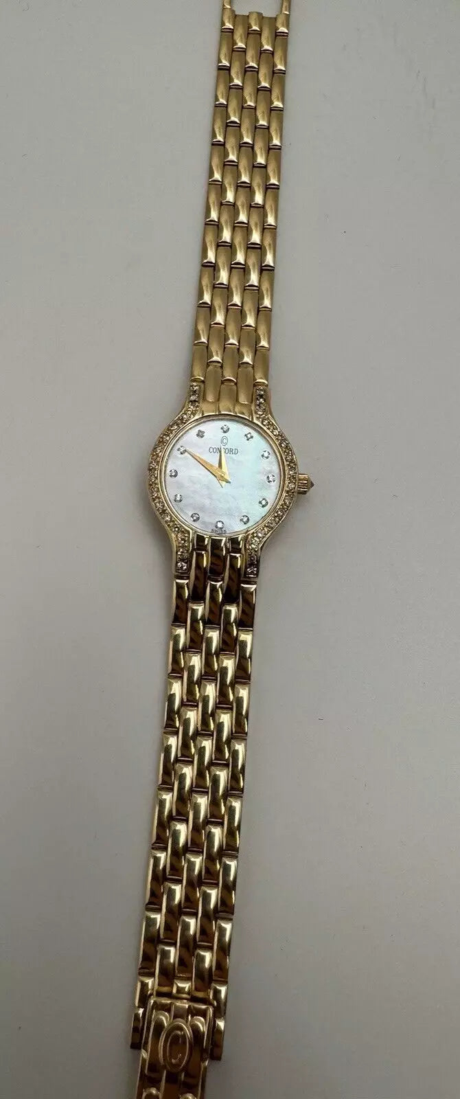 Ladies Concord Les Palais 14k Solid Yellow Gold Watch W/diamond Bezel &amp; MOP Dial