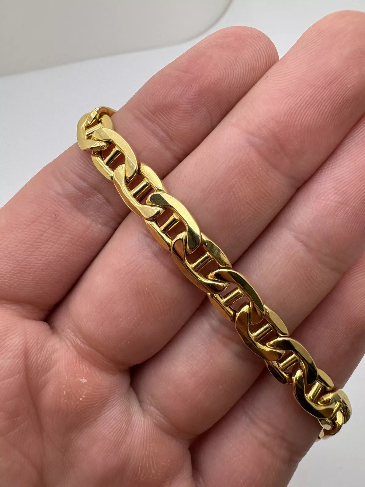 14k Yellow Gold Gucci Link 9 Inch Bracelet 10.3 Grams