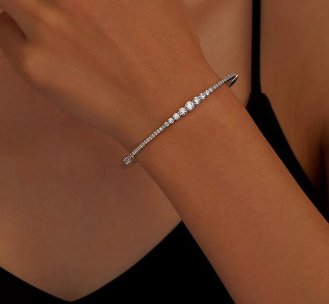 Graduated Bangle Bracelet