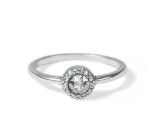 Illumina Solitaire Ring