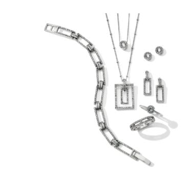 Illumina Solitaire Ring